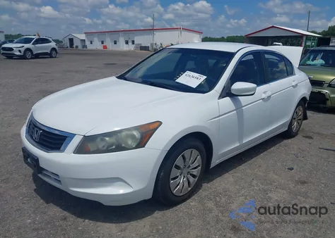 2010 Honda Accord 2.4 Lx из США, поврежденный, VIN 1HGCP2F32AA175840